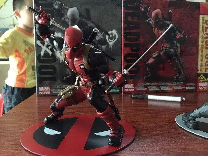 Figurine Marvel Deadpool Figurama Shop