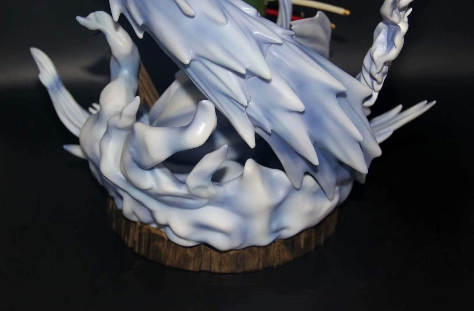 Figurine One Piece Zoro Dragon Royaume Figurine